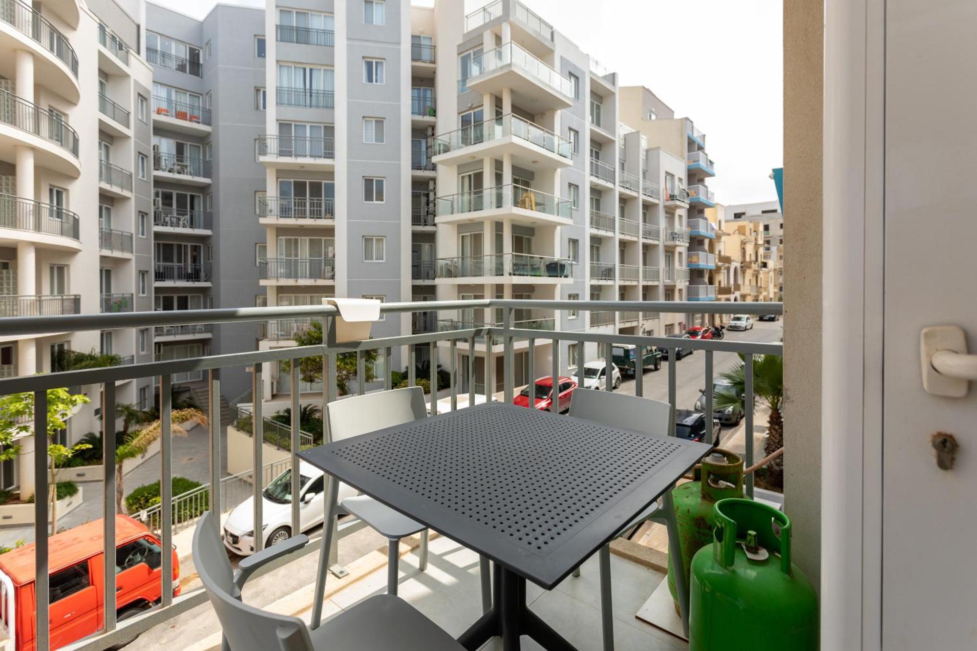 Red Rose Apartment Marsalforn Exterior photo