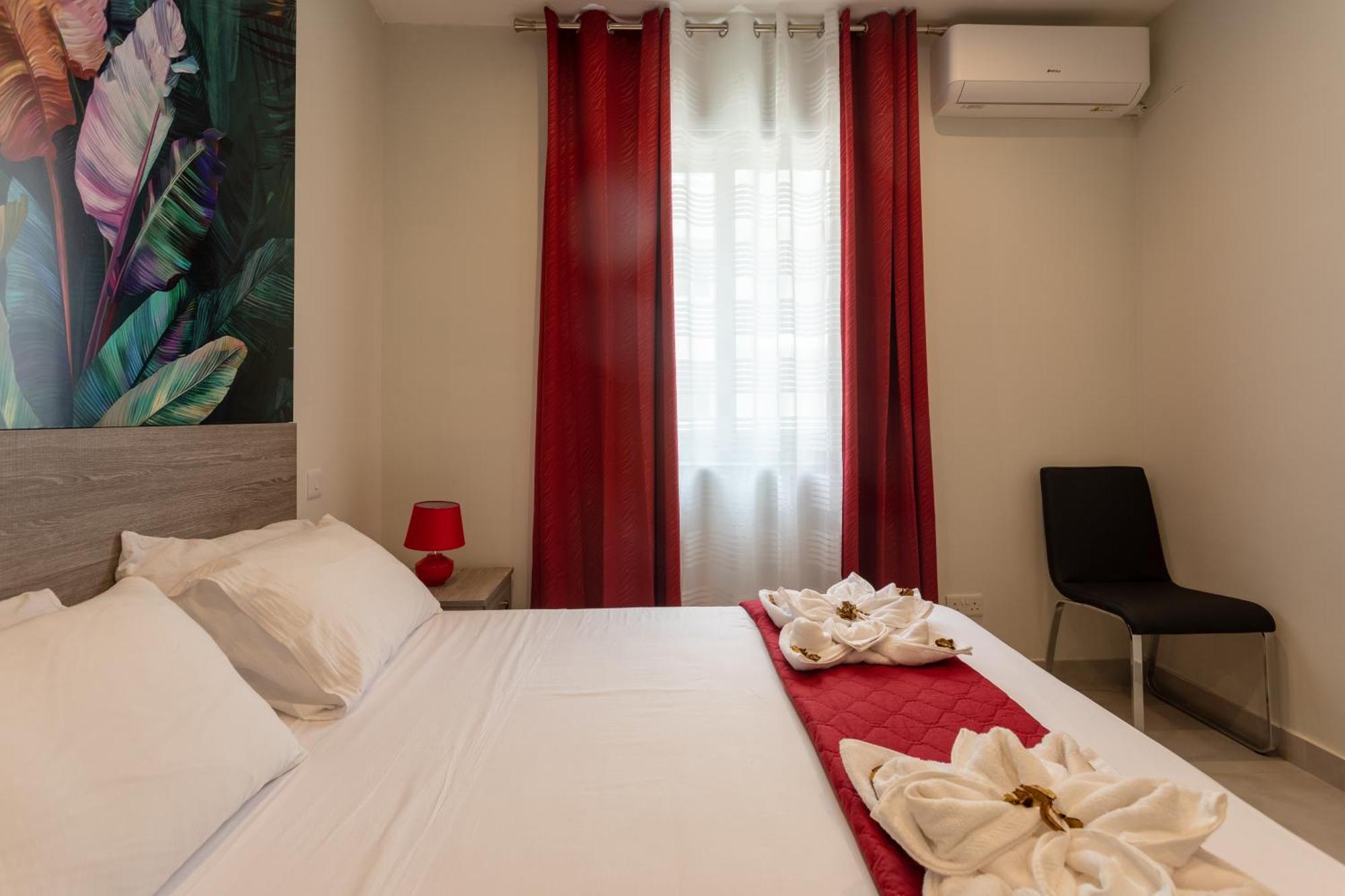 Red Rose Apartment Marsalforn Exterior photo